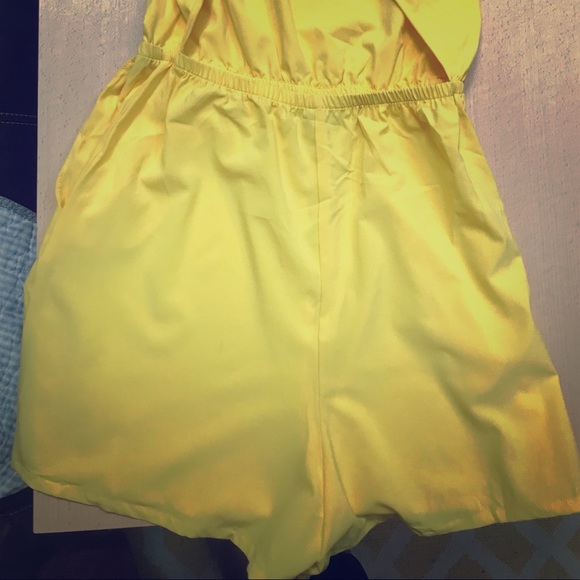 Silky Backless Romper - Picture 4 of 5